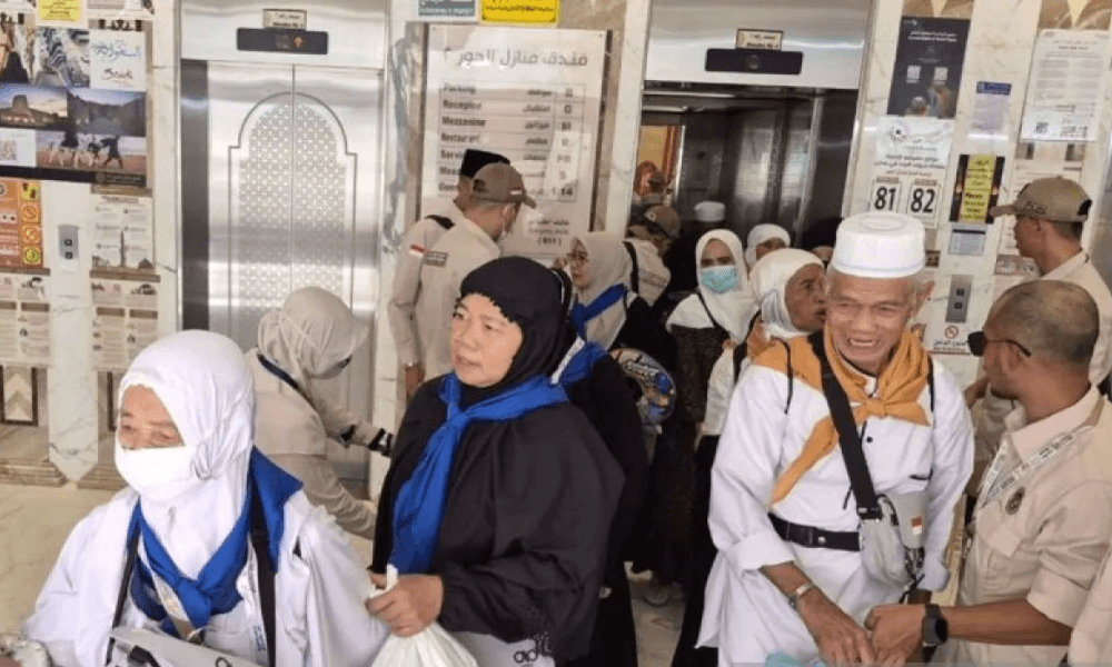 PPIH Arab Saudi Mulai Berangkatkan 5.499 Jamaah Haji Gelombang Kedua dari Makkah ke Madinah