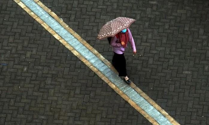 BMKG Prakirakan Mayoritas Kota Besar Berawan hingga Diguyur Hujan Ringan pada Senin