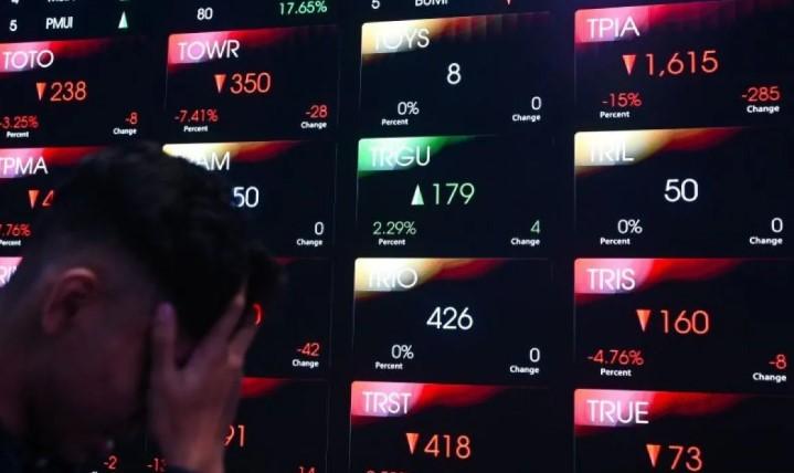 IHSG Melemah Hampir 4 Persen, Sentimen Domestik dan Global Tekan Pasar Saham