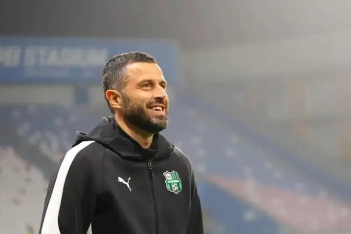 Fiorentina Resmi Tunjuk Fabio Grosso sebagai Pelatih Kepala hingga 2028