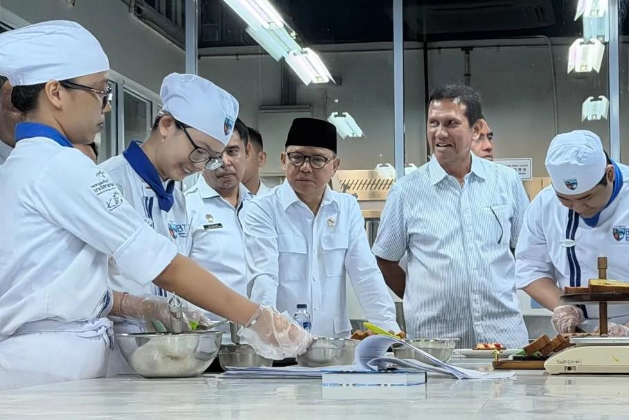 KP2MI Resmikan Migrant Center di Batam Tourism Polytechnic untuk Cetak Pekerja Migran Terampil dan Berdaya Saing Global