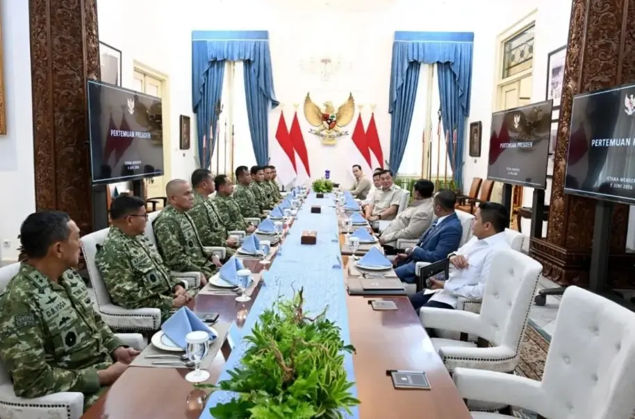 Presiden Prabowo Terima Pimpinan TNI, Bahas Program Strategis Listrik Papua hingga Air Bersih untuk Warga