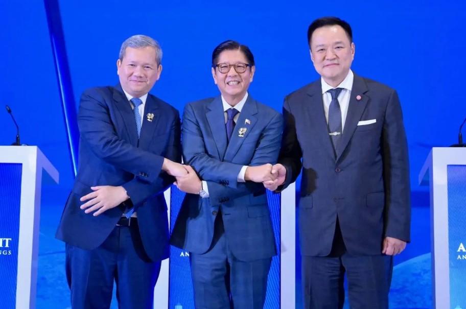 Anutin Charnvirakul dan Hun Manet Serukan Dialog untuk Wujudkan Perdamaian Permanen Thailand-Kamboja
