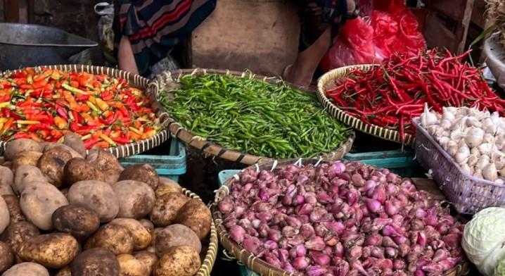 Harga Cabai Rawit Tembus Rp75.150 per Kg, Telur Ayam Ras Rp30.350 per Kg Menurut PIHPS