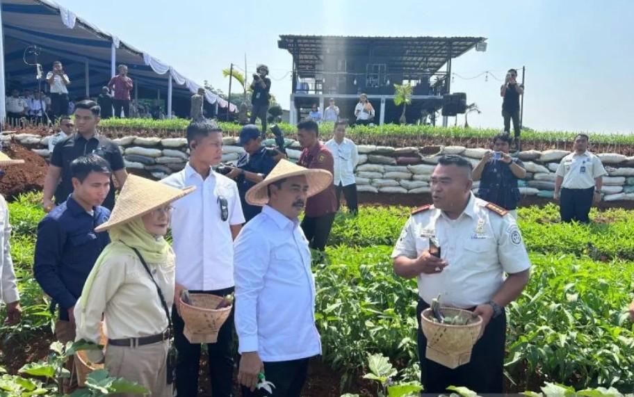 Menteri Agus Andrianto Meninjau Program Ketahanan Pangan dan Pembinaan Produktif di Lapas Warungkiara Sukabumi