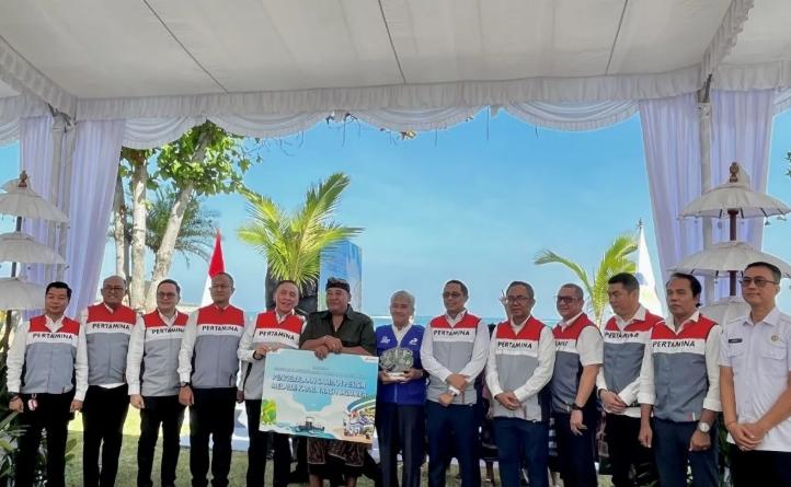 Pertamina dan ITS Luncurkan Kapal Trash Skimmer Otonom untuk Kelola Sampah Pesisir di Bali