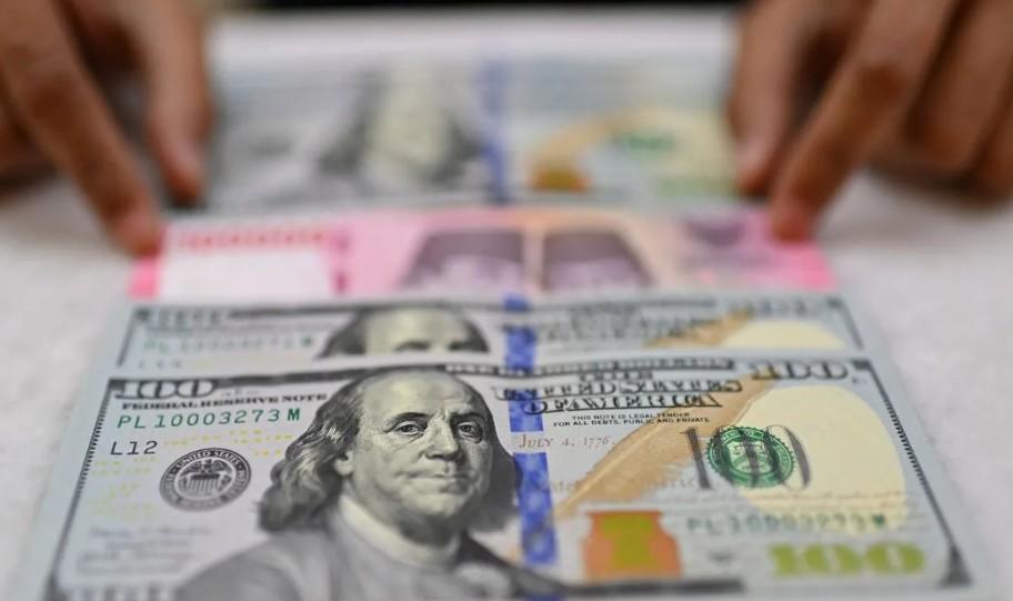 Nilai Tukar Rupiah Menguat ke Rp17.944 per Dolar AS di Tengah Sentimen Pasar yang Membaik