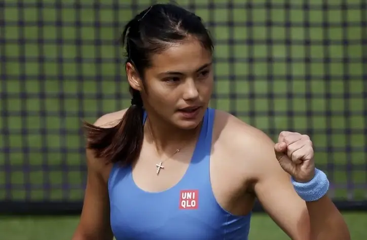 Emma Raducanu Melaju Meyakinkan di Queen's Club, Alexandra Eala Bidik Revans atas Iva Jovic