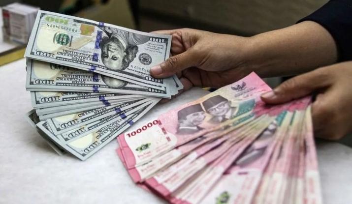 Rupiah Menguat ke Rp17.900 per Dolar AS Dipicu Kenaikan Harga BBM Non Subsidi dan Kebijakan BI