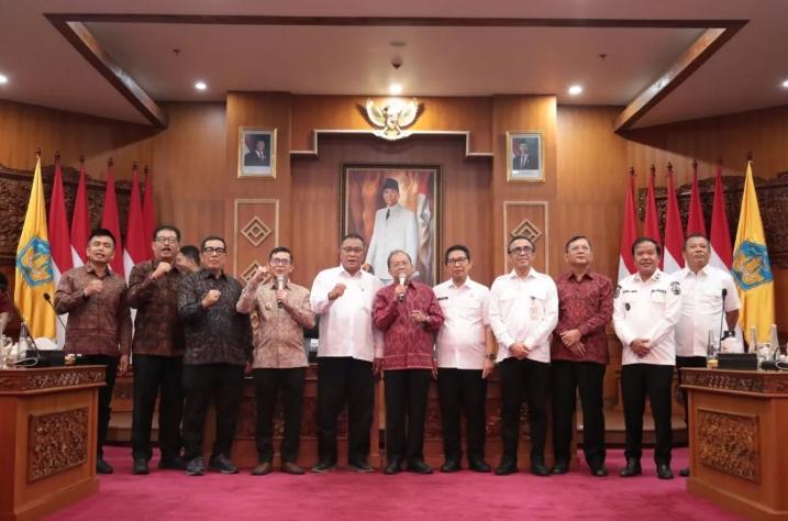 KLH dan Pemprov Bali Tetapkan Kewajiban Pemilahan Sampah Mulai 1 Juli 2026