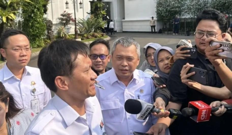 Pemerintah Percepat Penutupan Perlintasan Sebidang dan Laporkan Rencana Renovasi Stasiun Gambir kepada Presiden