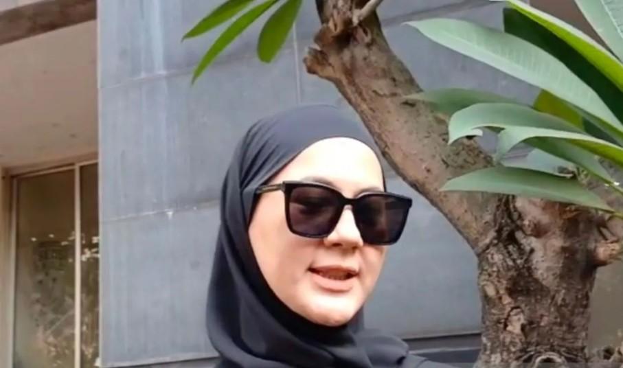 Paula Verhoeven Menegaskan Tidak Terlibat Langsung dalam Kasus Dugaan Penipuan Hanania Travel saat Diperiksa Polda Metro Jaya