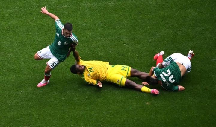 Pelatih Afrika Selatan Menyesalkan Timnya Harus Menyelesaikan Laga Piala Dunia 2026 dengan Sembilan Pemain