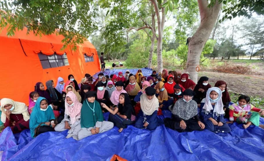 Anwar Ibrahim Menegaskan Pengungsi Rohingya di Malaysia Wajib Patuhi Hukum dan Aturan Setempat