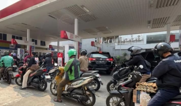 Ekonom Menilai Kenaikan Harga Pertamax Jadi Momentum Evaluasi Gaya Hidup Kelas Menengah Atas
