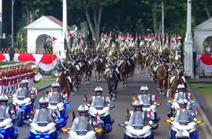 Presiden Frank-Walter Steinmeier Tiba di Istana Merdeka dengan Pengawalan Pasukan Berkuda Paspampres