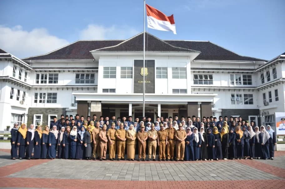 Bupati Kuningan Menegaskan Evaluasi Kepala Sekolah Baru Jika Enam Bulan Tanpa Kemajuan atau Inovasi
