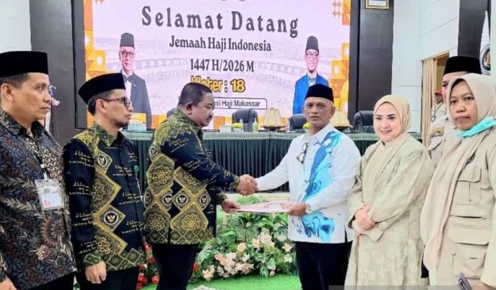 Jamaah Haji Kloter 18 Debarkasi Makassar Tiba di Tanah Air dan Diserahkan kepada Pemkab Wajo