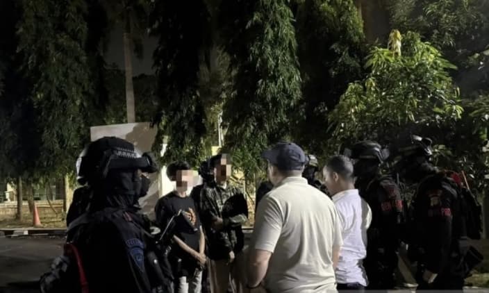 Polda Metro Jaya Mengamankan Remaja yang Terindikasi Penyalahgunaan Narkoba Saat Patroli di Bekasi