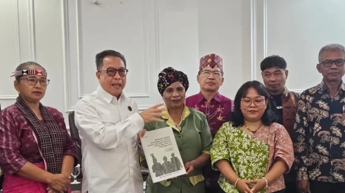 KLH Libatkan Masyarakat Adat untuk Atasi Degradasi Lahan dan Lestarikan Lingkungan