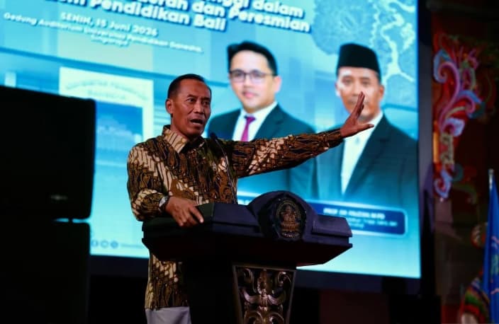 Wamen Fauzan Dorong Kolaborasi Kampus untuk Percepat Transformasi Pendidikan Tinggi