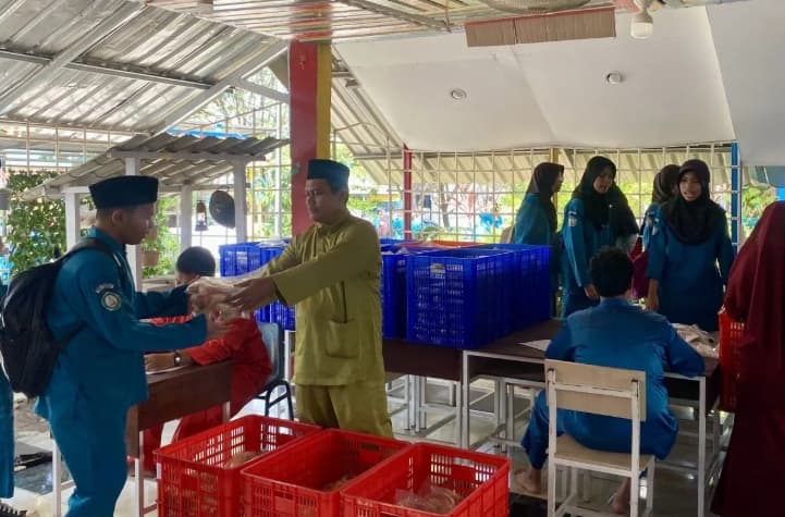 Dana Operasional Cair, Seluruh 53 Dapur MBG di Batam Kembali Beroperasi