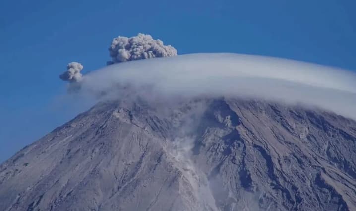 BB TNBTS Amankan Empat Pendaki Ilegal Gunung Semeru, Satu Orang Dievakuasi karena Cedera