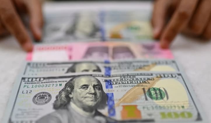 Rupiah Melemah ke Rp17.845 per Dolar AS Seiring Meningkatnya Prospek Kenaikan Suku Bunga The Fed