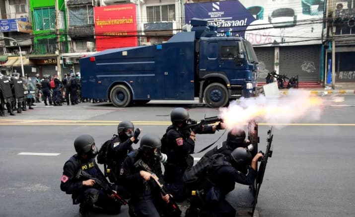 Serangan Bom dan Penembakan di Thailand Selatan Lukai Enam Polisi, Dua Kritis