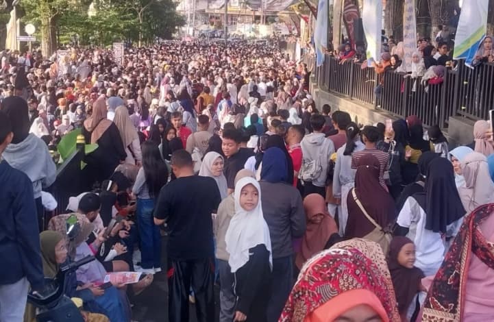 Festival Kuliner Gratis Meriahkan Penutupan Peringatan 100 Tahun Jam Gadang di Bukittinggi