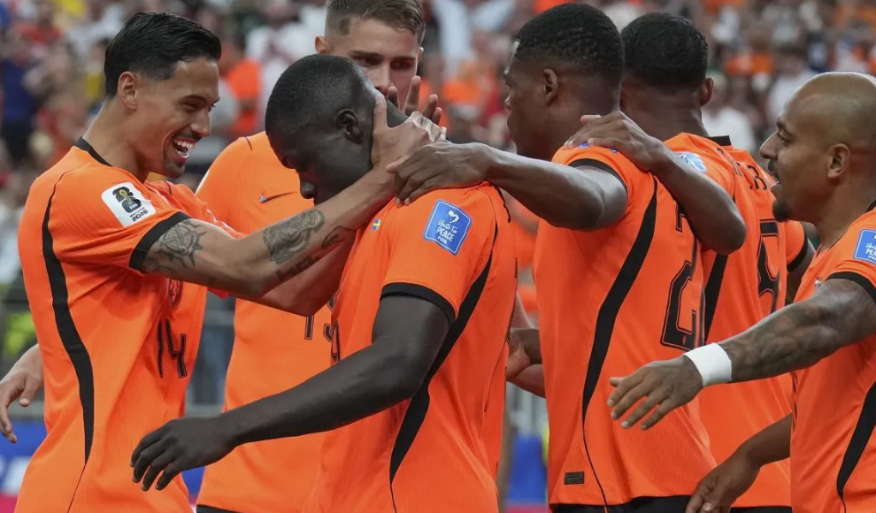 Van Dijk Minta Belanda Tetap Fokus Usai Hajar Swedia 5-1, Tiket Babak Gugur Belum Aman