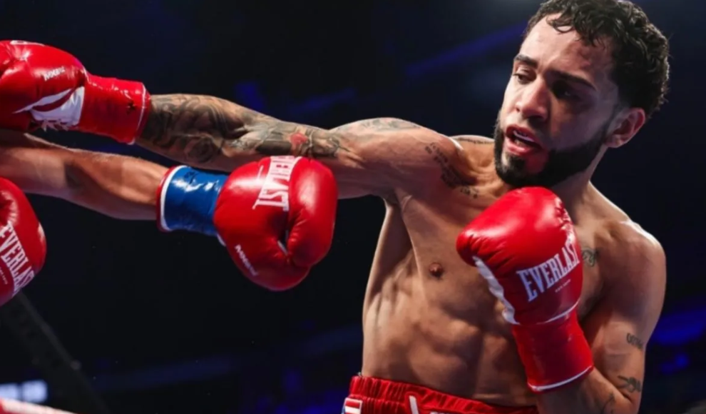 Oscar Collazo Menang KO Ronde Kedua atas Neider Valdez, Rekor Tak Terkalahkan Tetap Terjaga