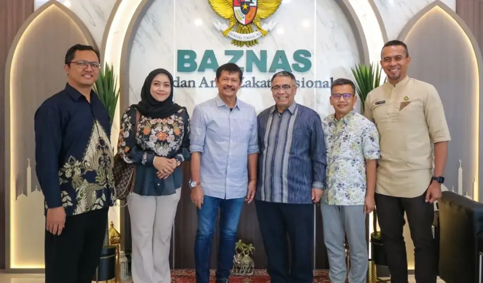 Baznas Gandeng Indra Sjafri Ajak Generasi Muda dan Insan Olahraga Gemar Berzakat