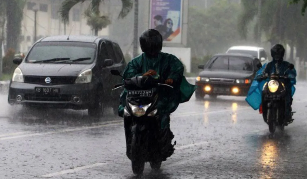 BMKG Prakirakan Mayoritas Kota Besar di Indonesia Diguyur Hujan Ringan pada Akhir Pekan