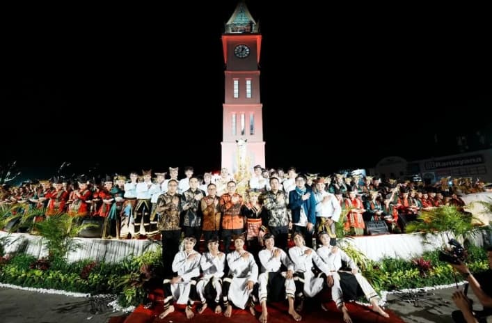 Menbud Sebut Satu Abad Jam Gadang Tegaskan Posisi Bukittinggi sebagai Ikon Sejarah dan Budaya