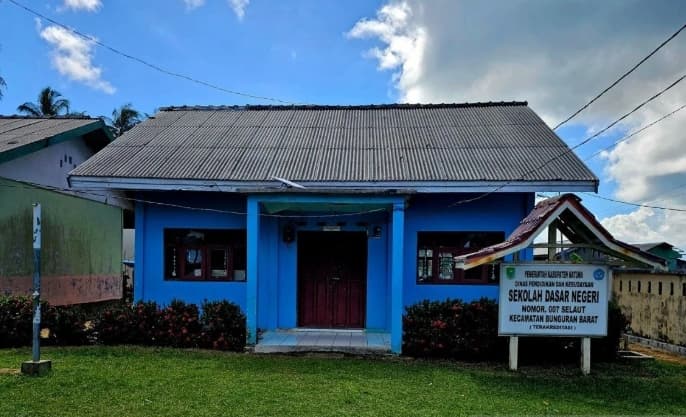 Bupati Natuna Nilai Sekolah Satu Atap Jadi Solusi Pemerataan Pendidikan di Wilayah Terpencil
