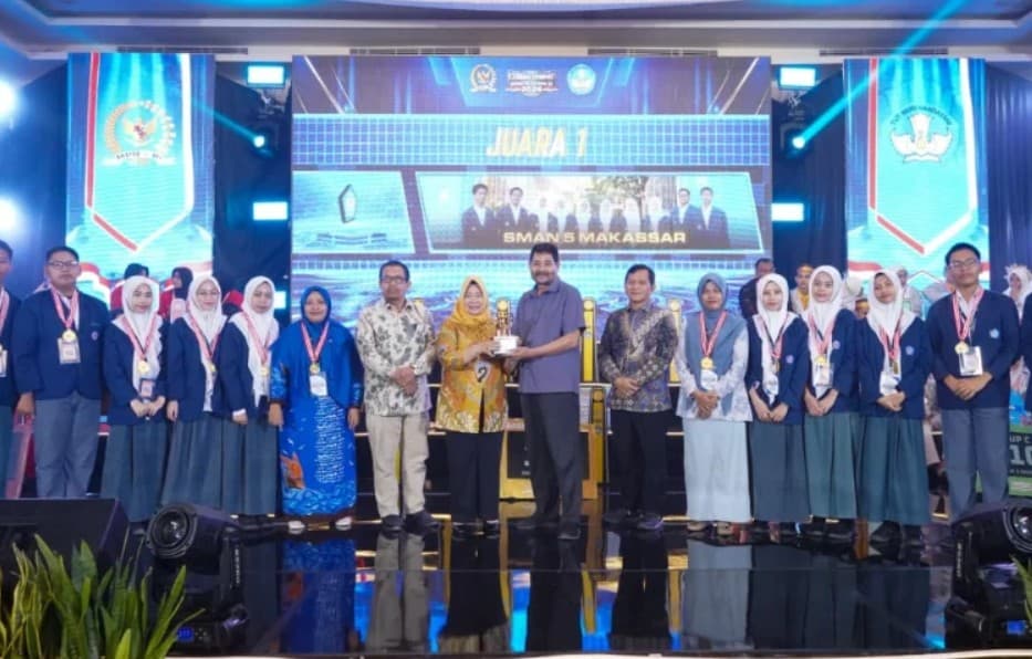 Unggul di Babak Final, SMAN 5 Makassar Wakili Sulsel ke LCC Empat Pilar Tingkat Nasional