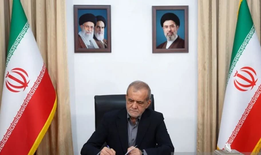 Presiden Masoud Pezeshkian Tegaskan Keberhasilan Negosiasi Iran-AS Bergantung pada Kepatuhan Kesepakatan