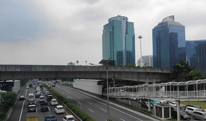 BMKG Prakirakan Jakarta Berawan pada Pagi Hari dan Diguyur Hujan Ringan Malam Nanti