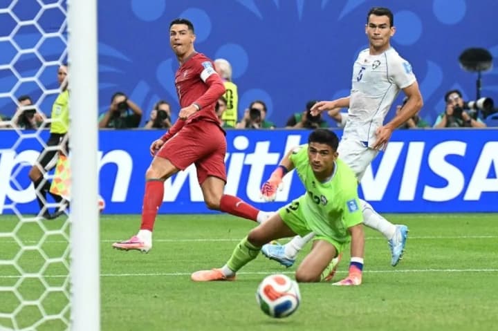 Cristiano Ronaldo Ukir Sejarah sebagai Pemain Pertama yang Selalu Cetak Gol di Enam Edisi Piala Dunia