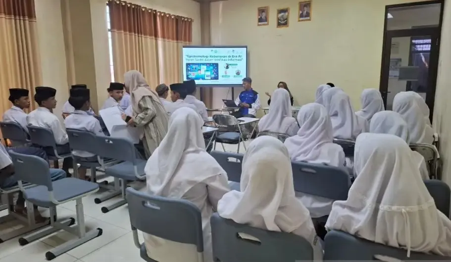 Wamenkomdigi Nezar Patria Buka Peluang Kolaborasi dengan Pesantren untuk Cetak Santri Unggul di Bidang Digital