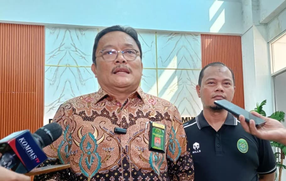 Pengadilan Negeri Jakarta Timur Melarang Live Streaming Sidang Perdana Tifauzia Tyassuma