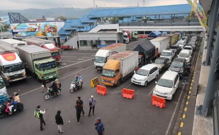Gapasdap Sebut Antrean Ketapang-Gilimanuk Dipicu Keterbatasan Kapasitas Pelabuhan