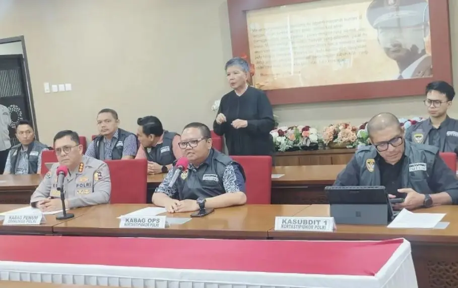 Korps Pemberantasan Tindak Pidana Korupsi Menetapkan Empat Tersangka dalam Dugaan Korupsi Kerja Sama Penjualan BBM