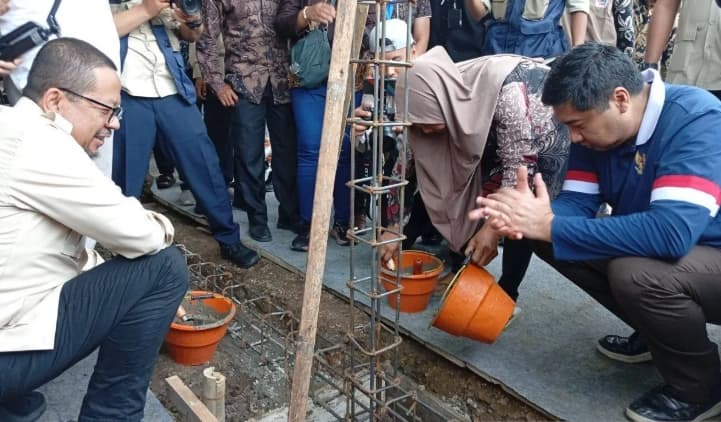 Menteri PKP Tingkatkan Program Bedah Rumah BSPS di Enam Provinsi untuk Perluas Hunian Layak