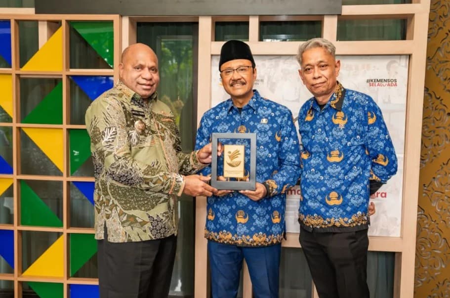 Gubernur Papua Mengusulkan Guru Asli Papua Diprioritaskan Mengajar di Program Sekolah Rakyat