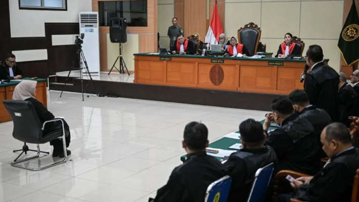Dokter Tifa Didakwa atas Dugaan Fitnah dan Pencemaran Nama Baik Terkait Tuduhan Ijazah Jokowi