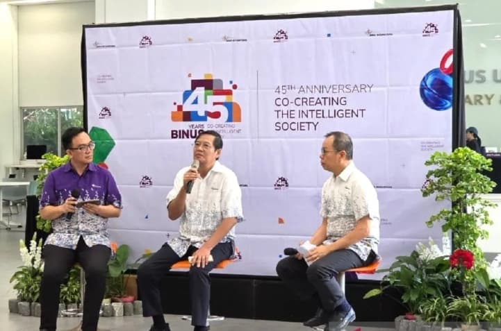 Pakar BINUS Menegaskan AI Harus Memperkuat Kehidupan Manusia, Bukan Menggantikannya