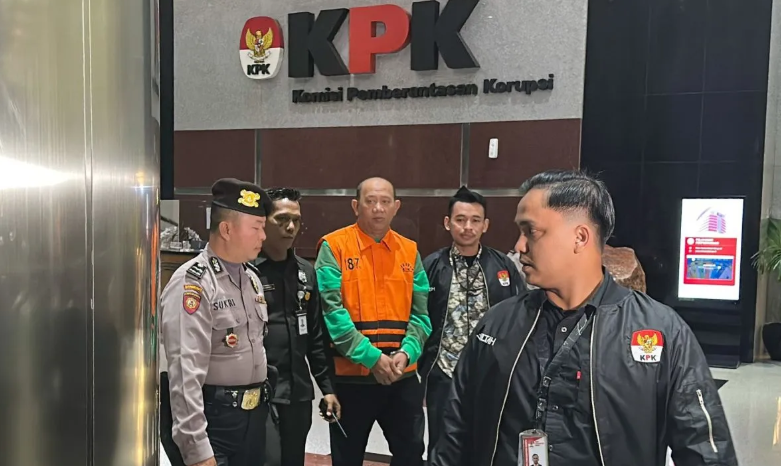 KPK Titipkan Penahanan Tersangka OTT Langkat di Polresta Medan karena Kendala Penerbangan