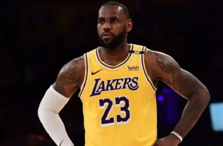 Agen Ungkap LeBron James Diincar 10 Klub Setelah Meninggalkan Los Angeles Lakers